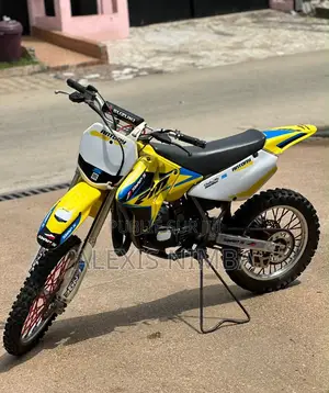 Suzuki Autre 2022 Jaune