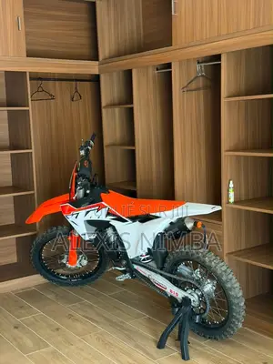 Nouveau KTM Autre 2024 Rouge
