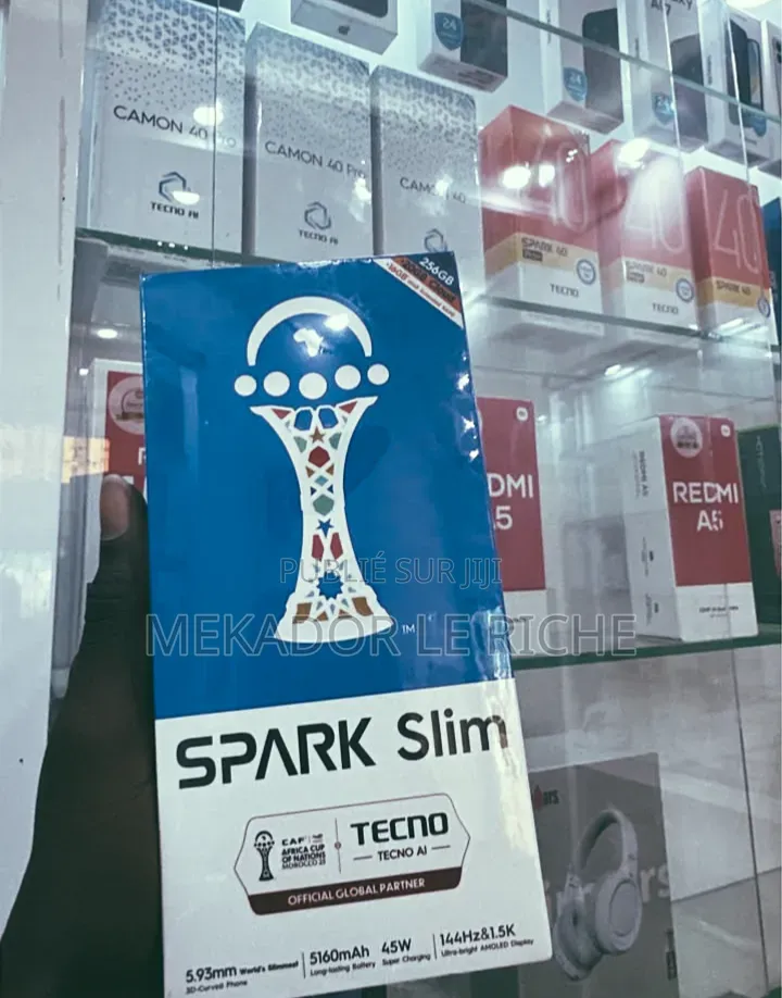Nouveau Tecno Spark Slim 256 GB Bleu