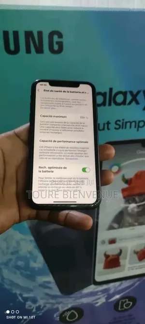Nouveau Apple iPhone XR 64 GB Noir