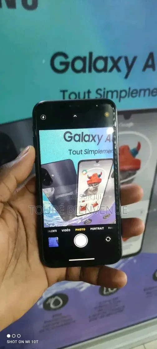 Nouveau Apple iPhone XR 64 GB Noir