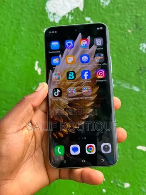 Nouveau Tecno Spark 20 Pro 256 GB Blanc