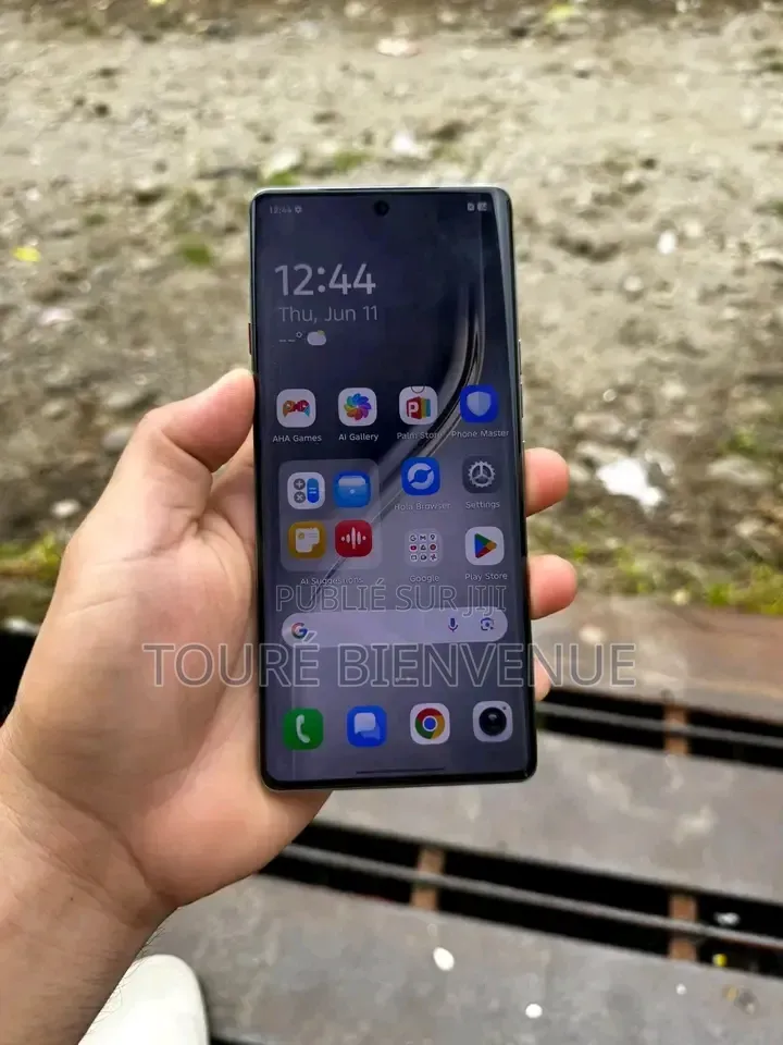 Nouveau Tecno Camon 40 128 GB Bleu