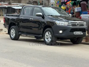 Toyota Hilux 2021 Noir