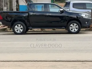 Toyota Hilux 2021 Noir