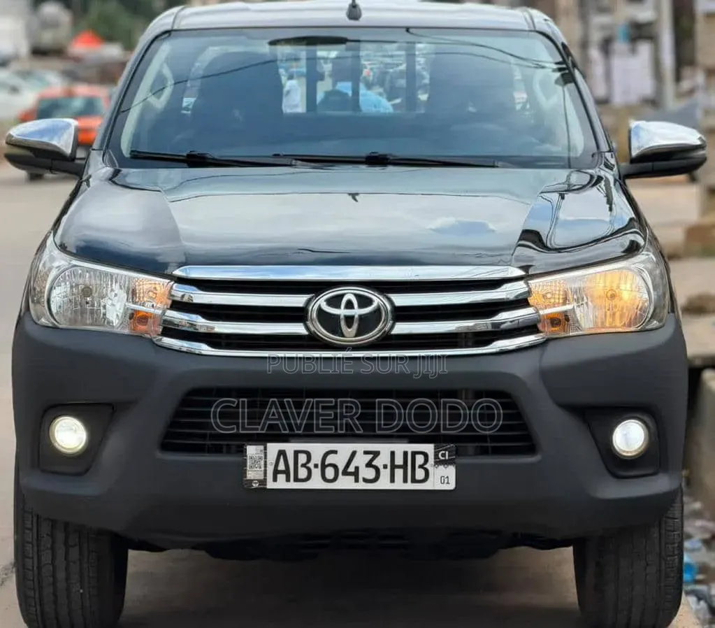Toyota Hilux 2021 Noir