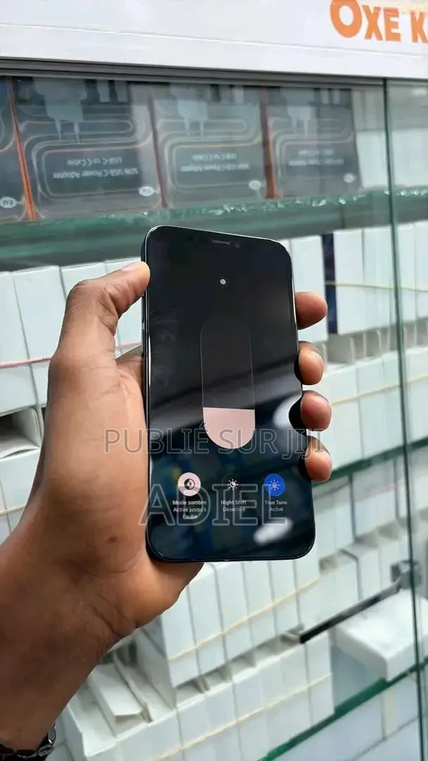 Apple iPhone 12 128 GB Noir