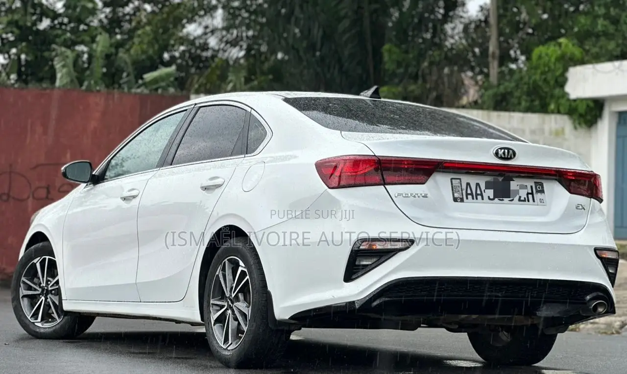 Kia Forte 2011 Blanc