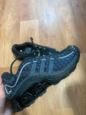 Chaussures Homme Femme Et Enfants