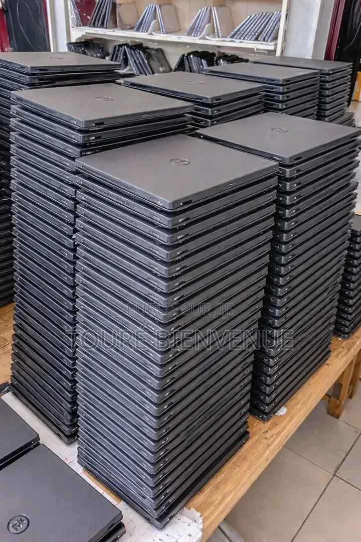 Nouveau Ordinateur de bureau HP 200 G4 16GB Intel Core i7 HDD 512GB