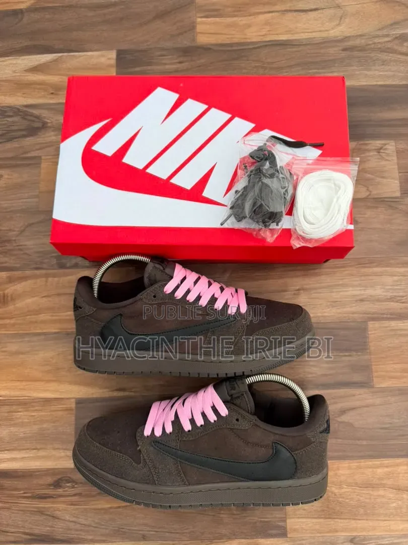 Jordan1 Et Sb Authentique Original Qualité Irréprochable