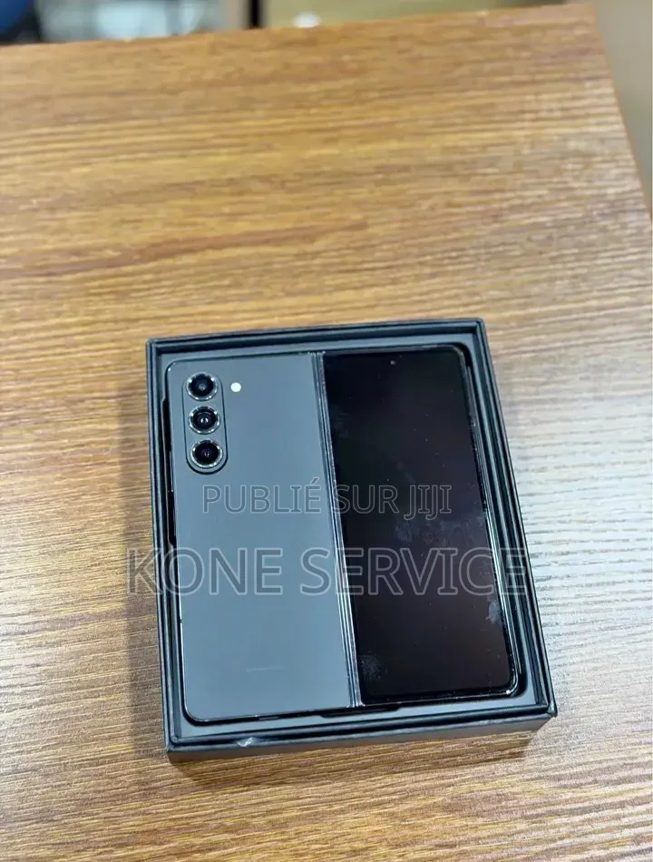 Nouveau Samsung Galaxy Z Flip5 512 GB Noir