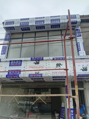 Magasin À Louer