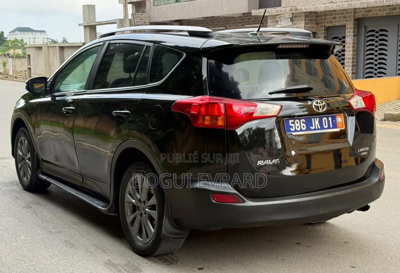 Toyota RAV4 2017 Noir
