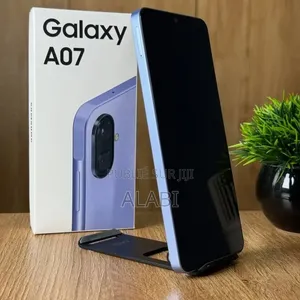 Nouveau Samsung Galaxy A7 128 GB Violet