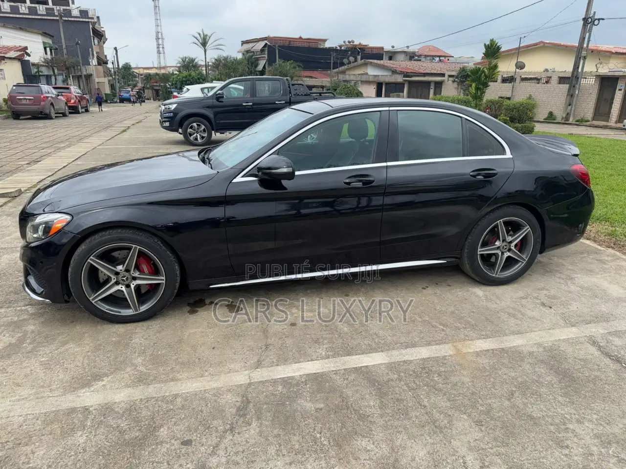 Mercedes-Benz C300 Luxury 4matic Sedan AWD (2.0L 4cyl 7A) 2017 Noir