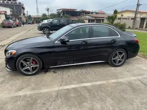 Mercedes-Benz C300 Luxury 4matic Sedan AWD (2.0L 4cyl 7A) 2017 Noir