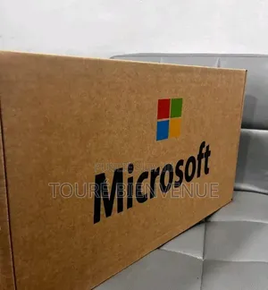 Nouveau Ordinateur de bureau HP 200 G4 8GB Intel Core i5 HDD 256GB