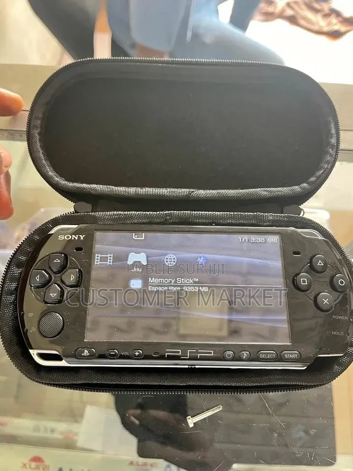 PsP by Sony Console De Jeux Quasi Neuf