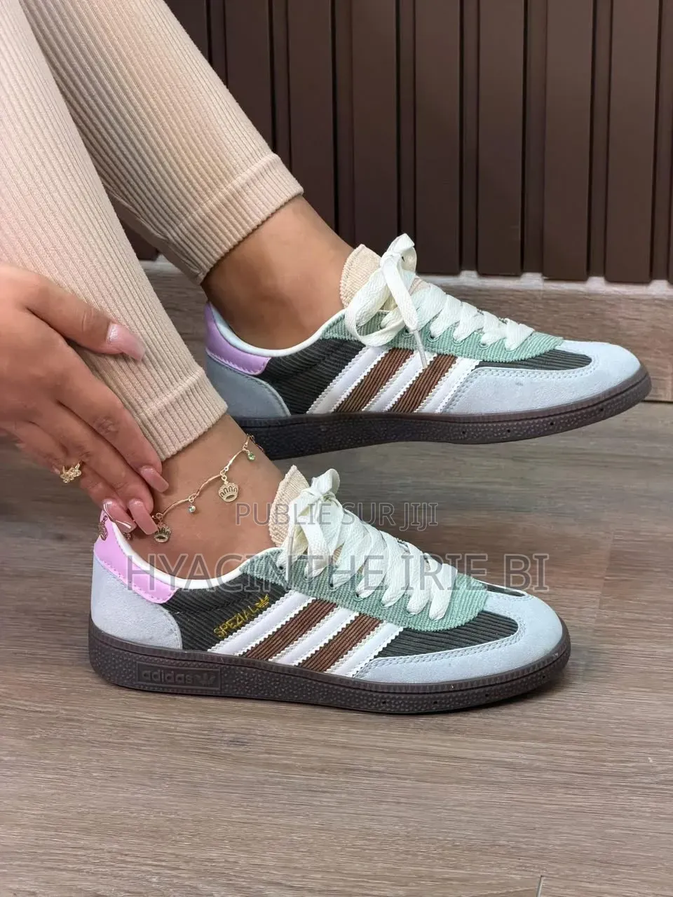 Adidas Spezial Pointures : 37 À 45 Prix : 19.000 F