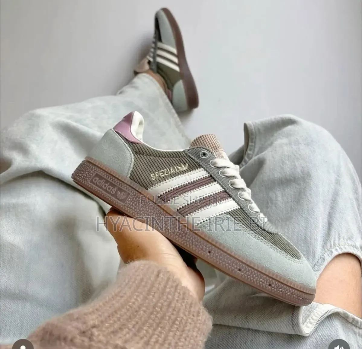 Adidas Spezial Pointures : 37 À 45 Prix : 19.000 F