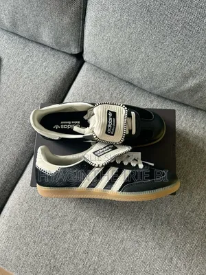 Adidas Samba Wales Bonner Pointures : 37 À 45 Prix : 20.000 F