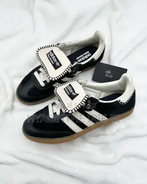 Adidas Samba Wales Bonner Pointures : 37 À 45 Prix : 20.000 F