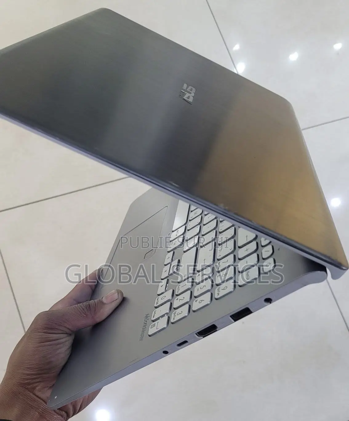 Nouveau Ordinateur de bureau HP 200 G4 256GB Intel Core i5 eMMC 1T