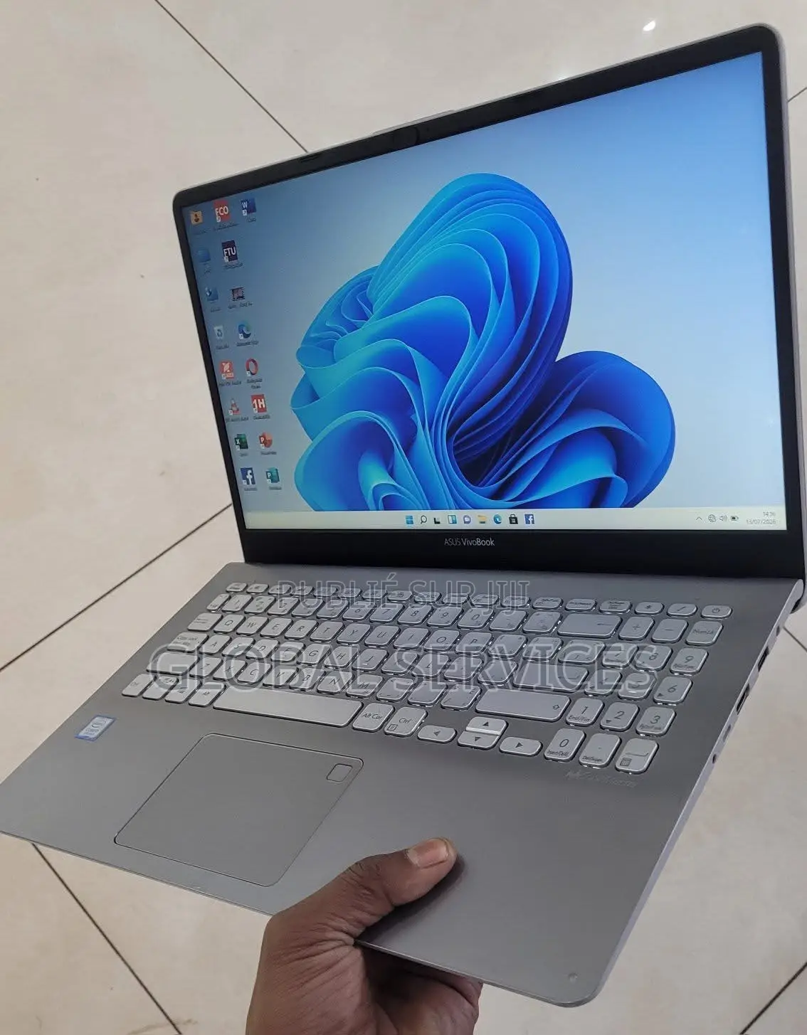 Nouveau Ordinateur de bureau HP 200 G4 256GB Intel Core i5 eMMC 1T