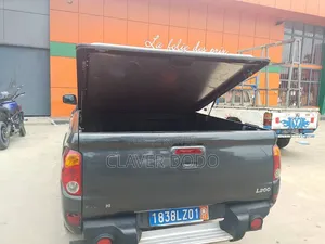 Mitsubishi L200 2016 Noir