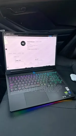Nouveau Ordinateur portable Asus A42JC 32GB Intel Core i9 SSD 500GB
