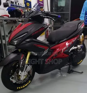 Nouveau TVS Apache RTR 160 2v Refresh X-connect 2025 Blanc
