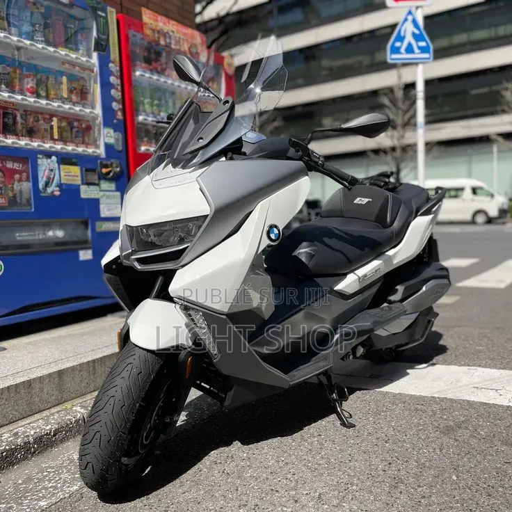 Nouveau TVS Apache RTR 160 2v Refresh X-connect 2025 Blanc