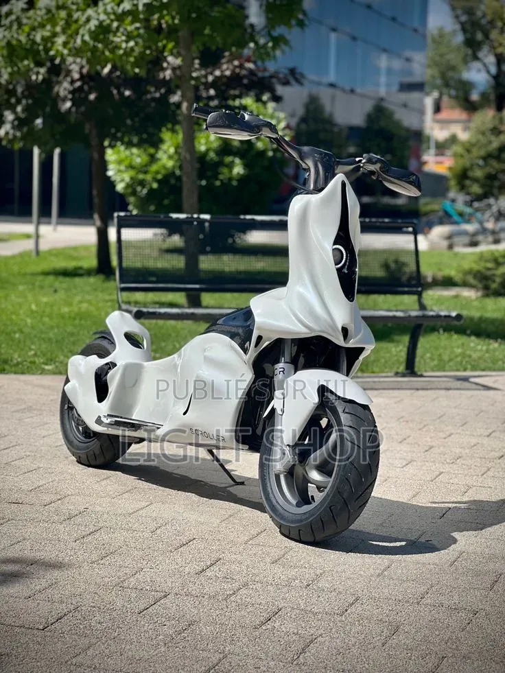 Nouveau TVS Apache RTR 160 2v Refresh X-connect 2025 Blanc