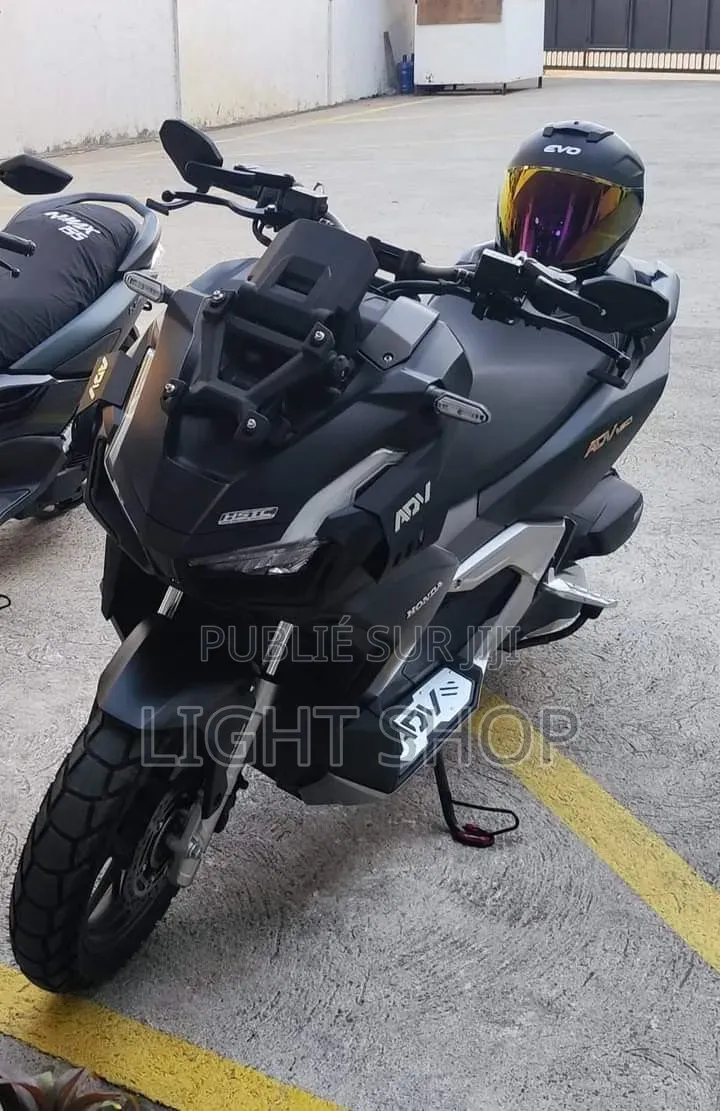 Nouveau TVS Apache RTR 160 2v Refresh X-connect 2025 Blanc