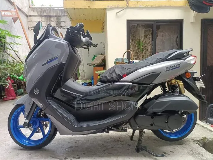 Nouveau TVS Apache RTR 160 2v Refresh X-connect 2025 Blanc