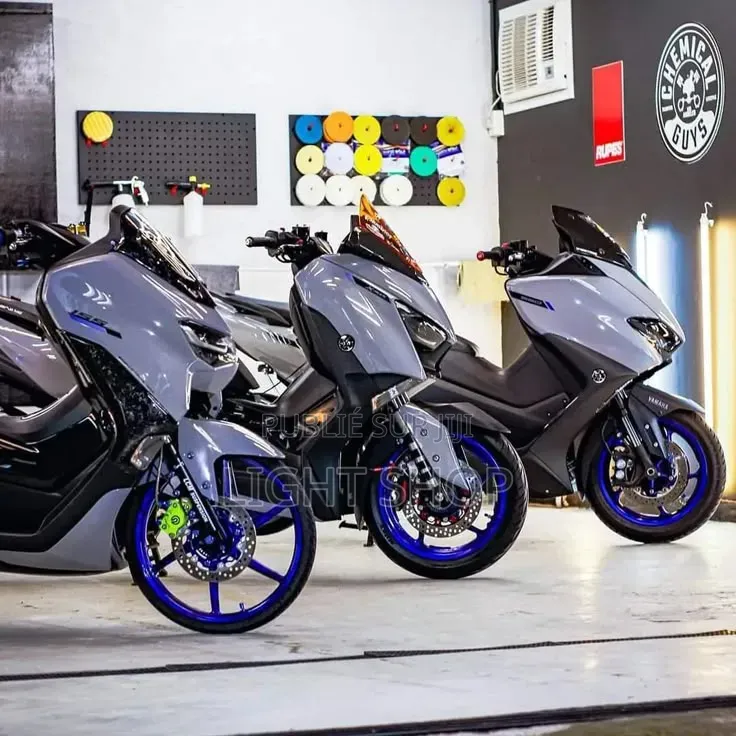 Nouveau TVS Apache RTR 160 2v Refresh X-connect 2025 Blanc