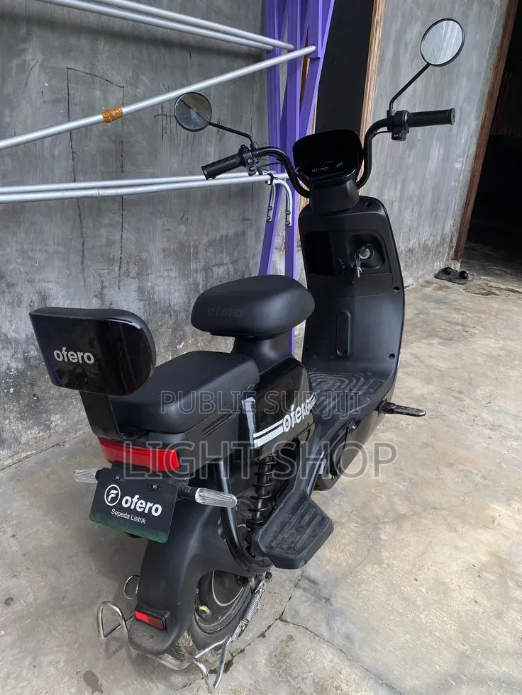 Nouveau TVS Apache RTR 160 2v Refresh X-connect 2025 Blanc