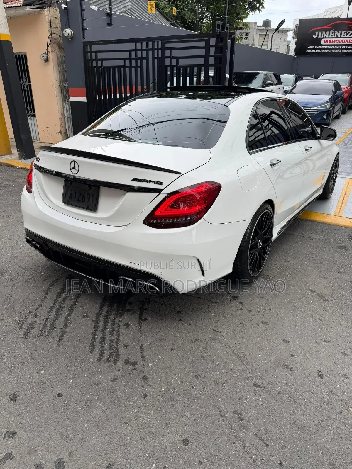 Mercedes-Benz C300 2017 Blanc cassé