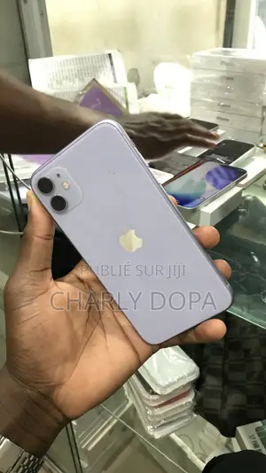 Apple iPhone 11 64 GB Violet