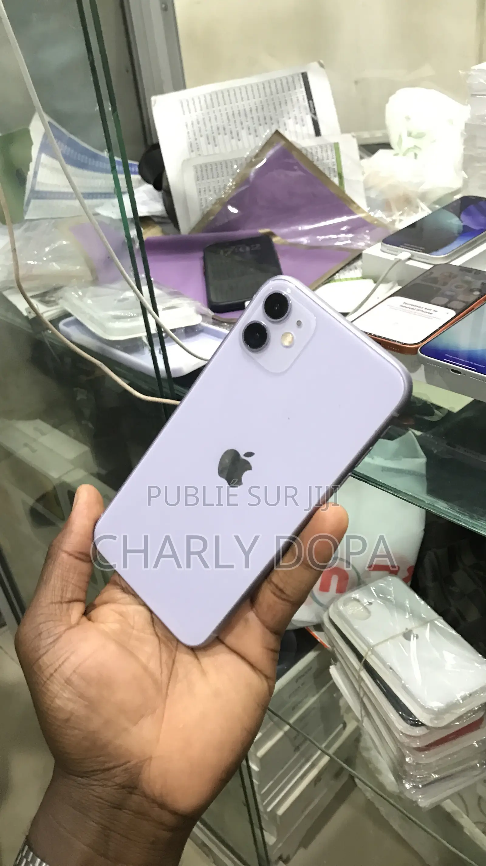 Apple iPhone 11 64 GB Violet