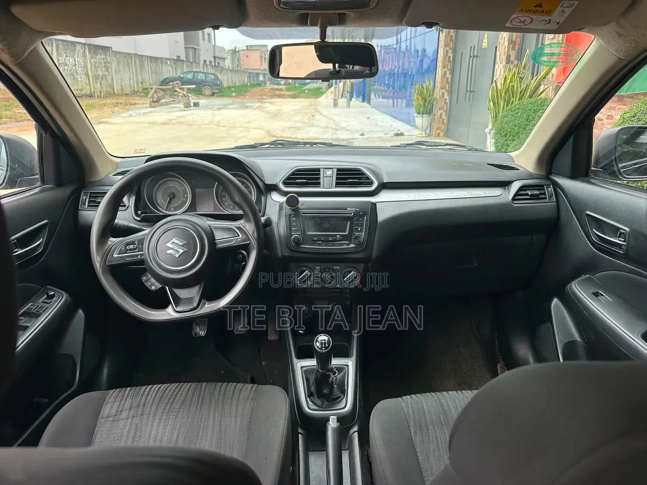 Suzuki Dzire 2024 Noir