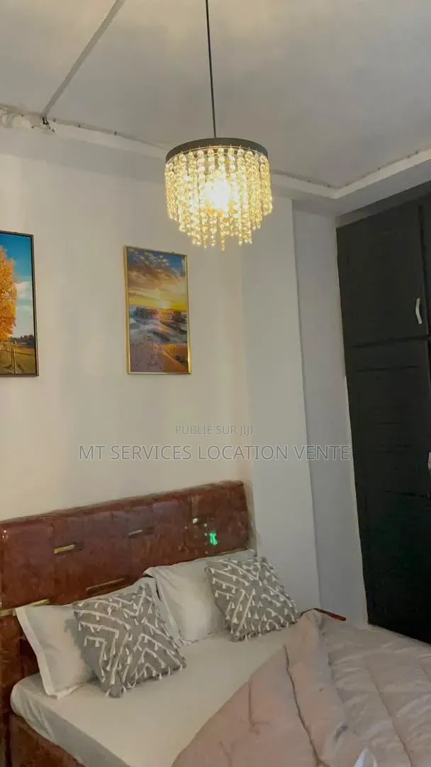 Meublé 1chbre Appartement dans Cocody à Louer