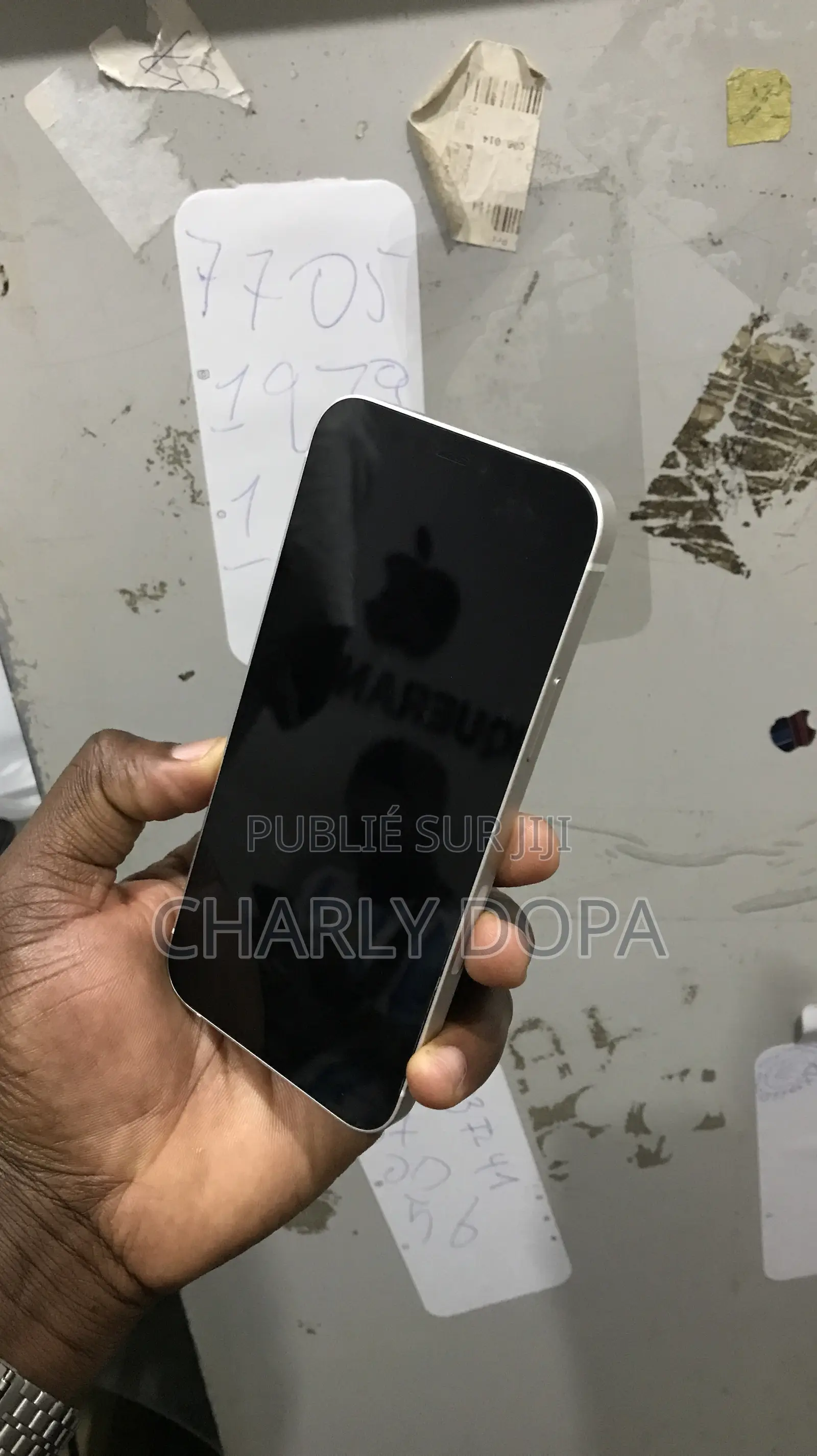 Apple iPhone 12 64 GB Blanc