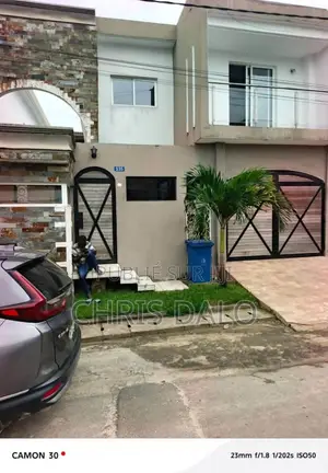 3chbre Duplex dans Achy, Cocody à Louer