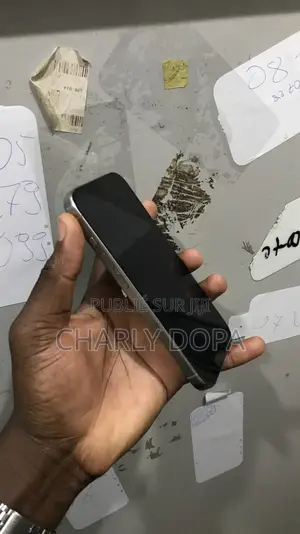 Apple iPhone 15 Pro 128 GB Argenté