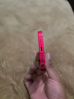 Nouveau Apple iPhone 13 256 GB Rouge