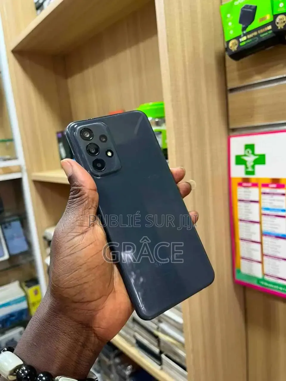 Nouveau Samsung Galaxy A23 128 GB Gris