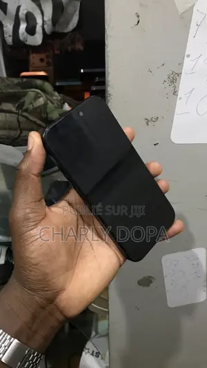 Apple iPhone 16 Pro 128 GB Noir