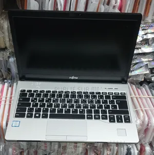Ordinateur portable Fujitsu Celsius H250 16GB Intel Core i7 SSD 512GB
